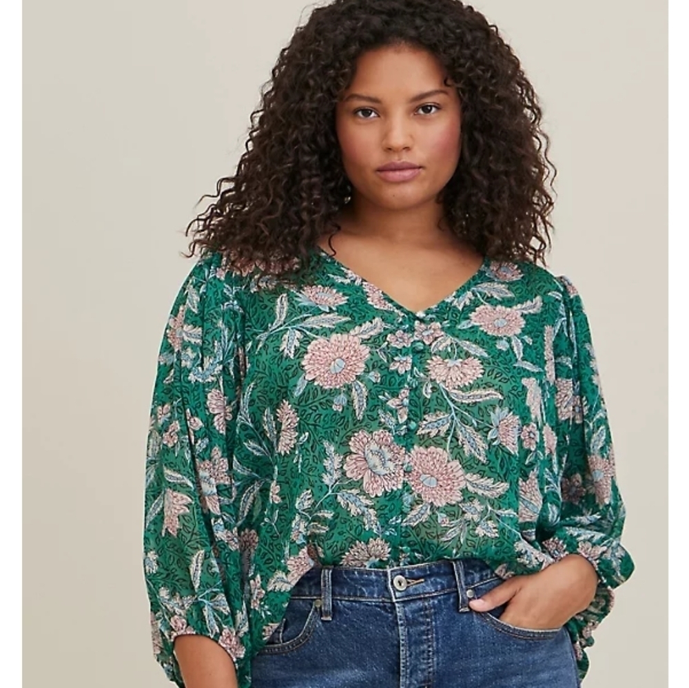 TORRID CHIFFON LUREX BUTTON-UP BLOUSE